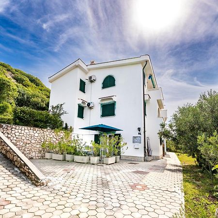 Apartments Oleander Kricin Baska  Exterior photo