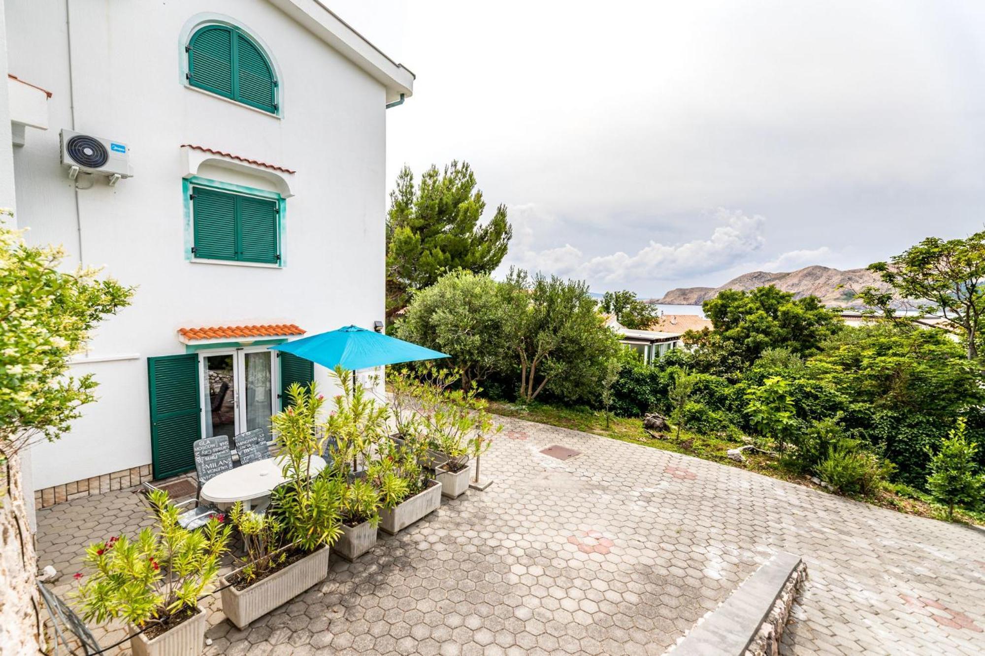 Apartments Oleander Kricin Baska  Exterior photo