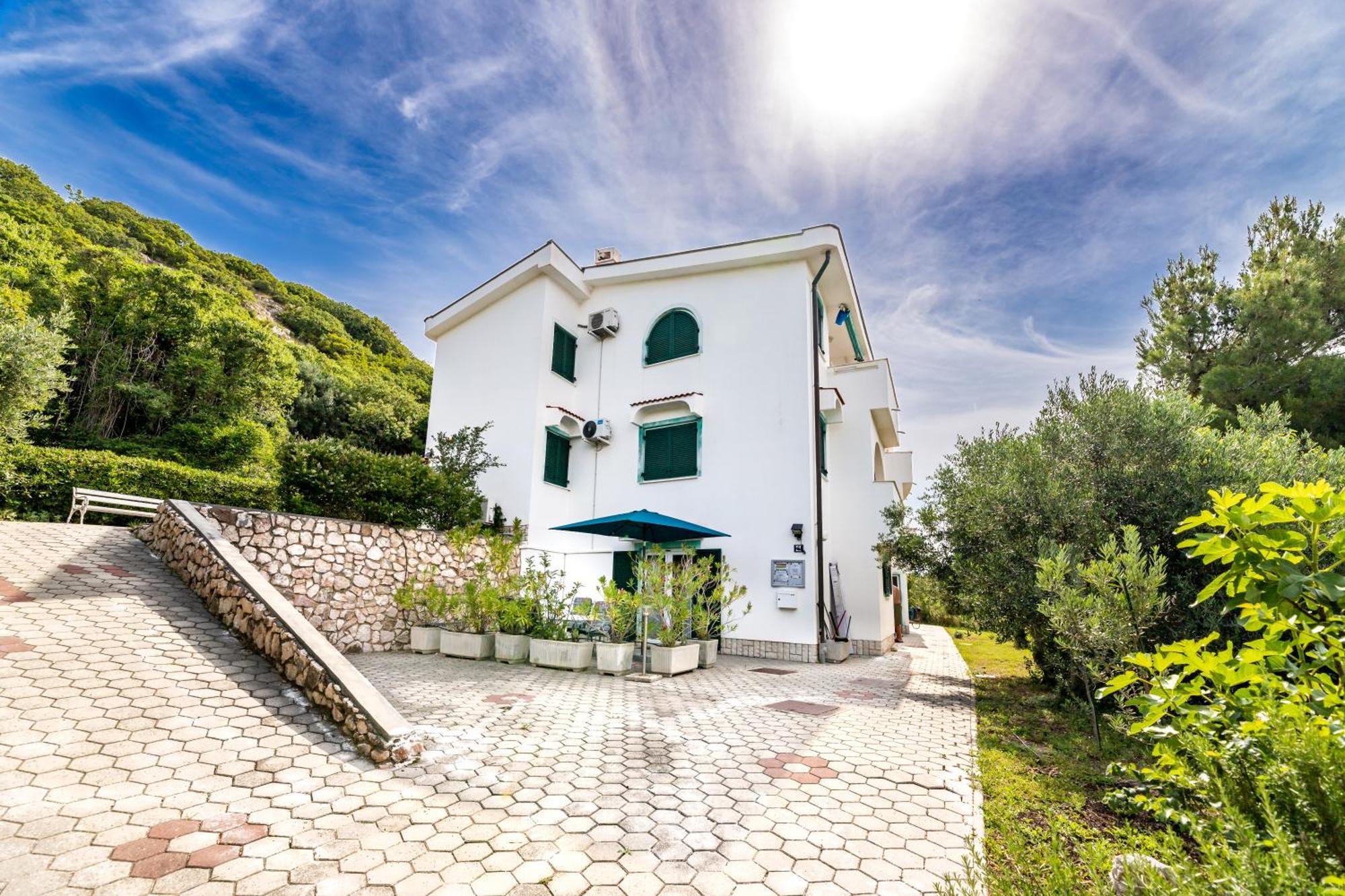 Apartments Oleander Kricin Baska  Exterior photo