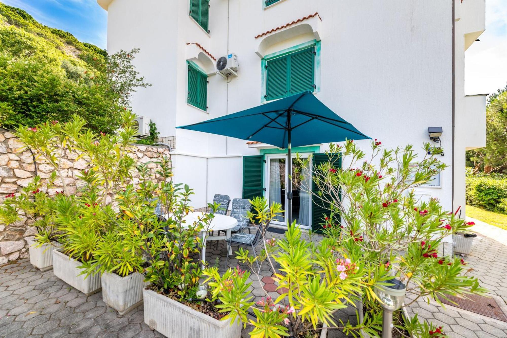 Apartments Oleander Kricin Baska  Exterior photo