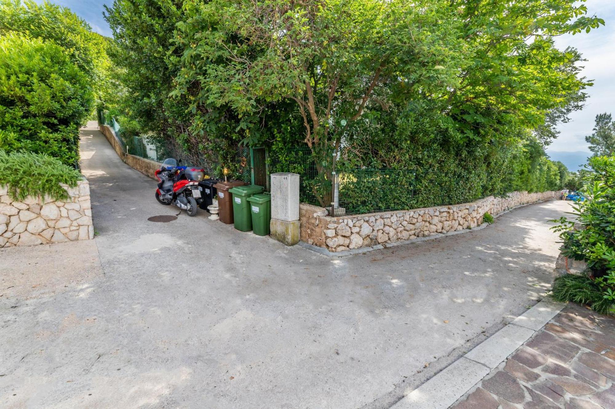 Apartments Oleander Kricin Baska  Exterior photo